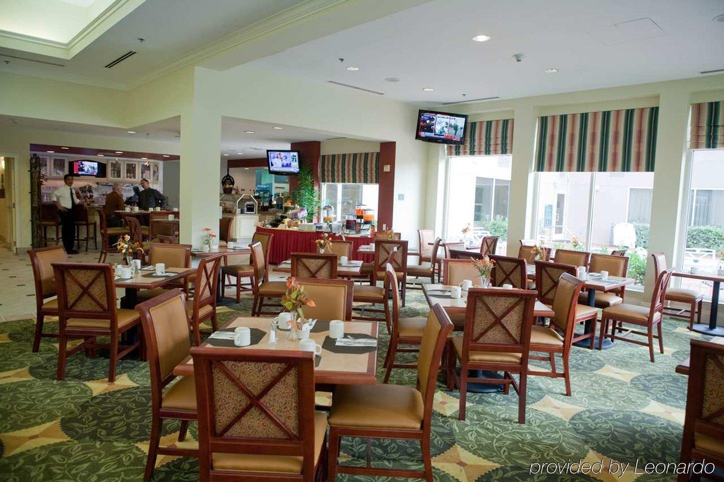 Hilton Garden Inn San Mateo Restaurant photo